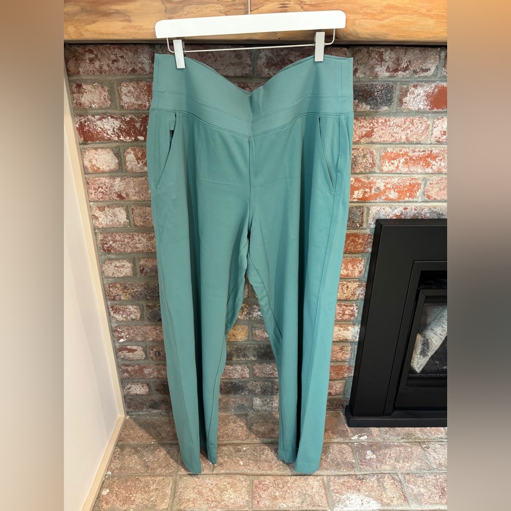 Athleta Seafoam Green Women's Wideleg Pants